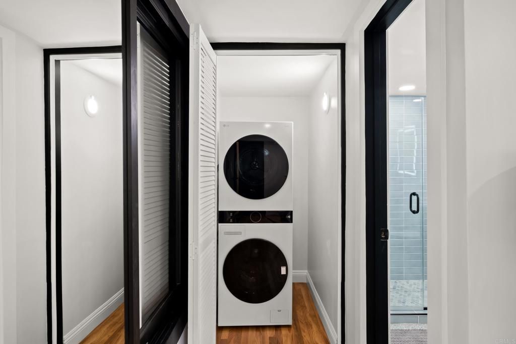 Image 23 of property listing at 608 Forward Street, La Jolla, CA 92037