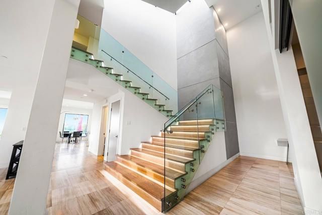 2170 Via Nina, La Jolla (san Diego), CA 92037