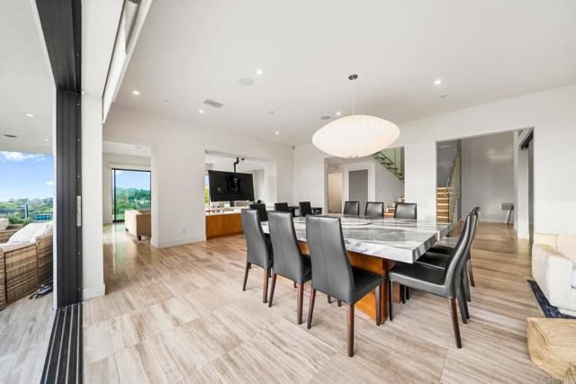 2170 Via Nina, La Jolla (san Diego), CA 92037