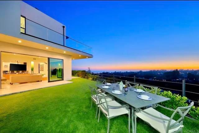 2170 Via Nina, La Jolla (san Diego), CA 92037