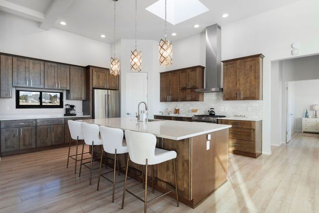 73 Condesa Road, Santa Fe, NM 87508