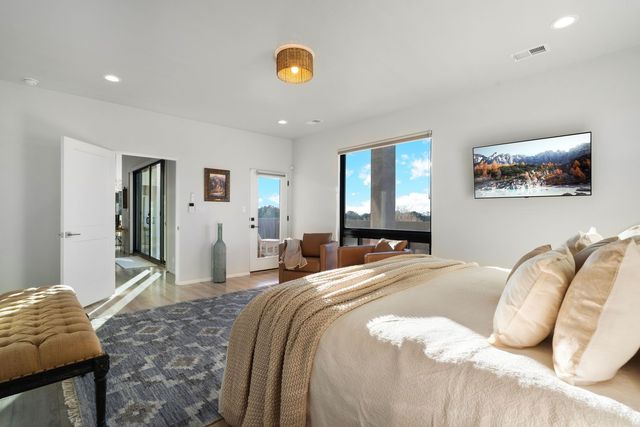 73 Condesa Road, Santa Fe, NM 87508