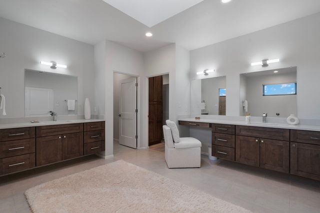 73 Condesa Road, Santa Fe, NM 87508