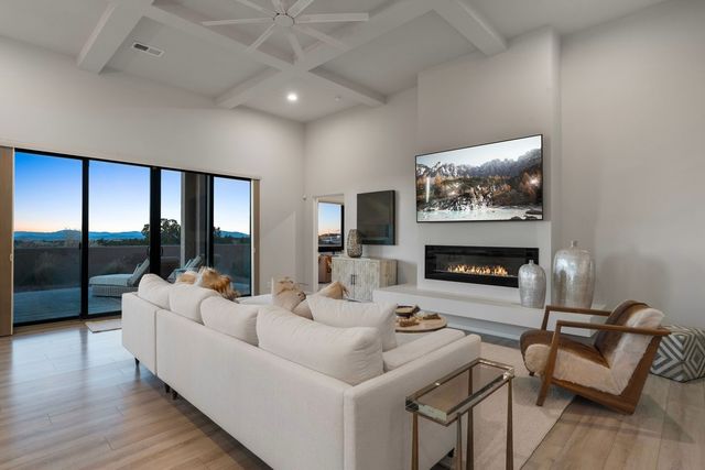 73 Condesa Road, Santa Fe, NM 87508