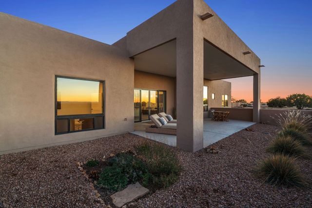 73 Condesa Road, Santa Fe, NM 87508