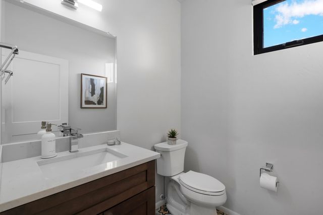 73 Condesa Road, Santa Fe, NM 87508