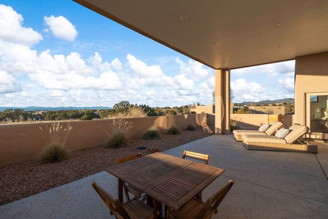 73 Condesa Road, Santa Fe, NM 87508