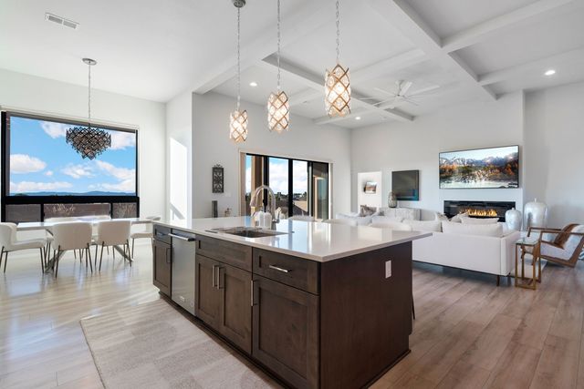 73 Condesa Road, Santa Fe, NM 87508