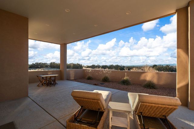 73 Condesa Road, Santa Fe, NM 87508