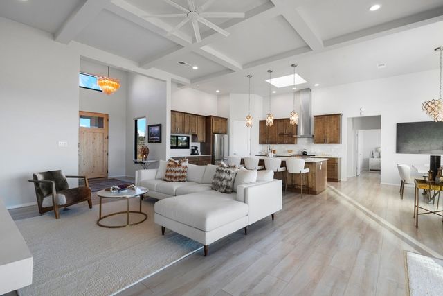 73 Condesa Road, Santa Fe, NM 87508