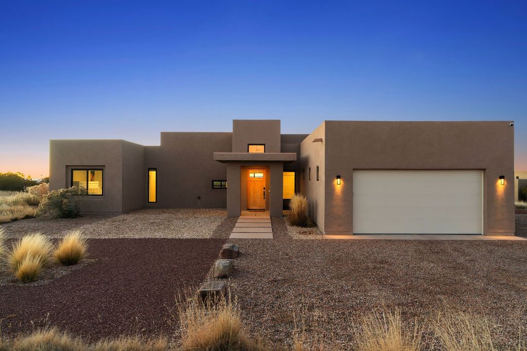 73 Condesa Road, Santa Fe, NM 87508