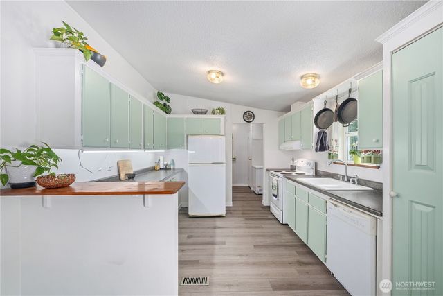 18618 27th Street NW, Lakebay, WA 98349