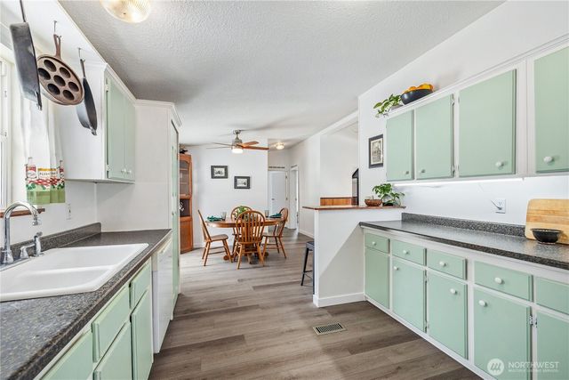 18618 27th Street NW, Lakebay, WA 98349