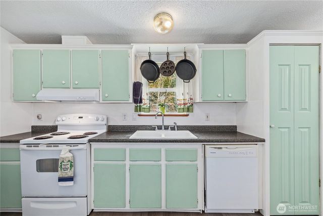 18618 27th Street NW, Lakebay, WA 98349