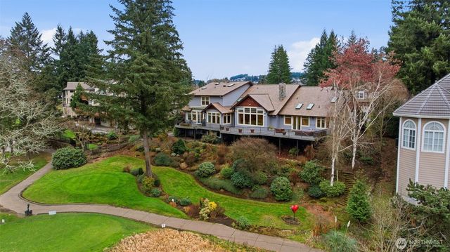 3135 NW Lacamas Drive, Camas, WA 98607