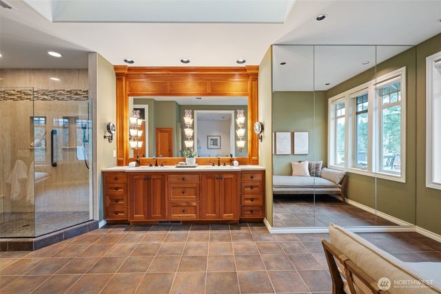 3135 NW Lacamas Drive, Camas, WA 98607