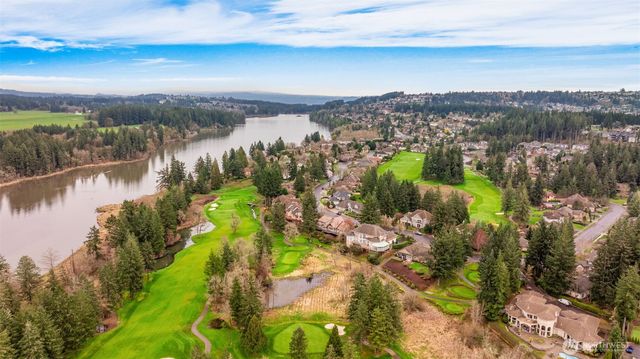 3135 NW Lacamas Drive, Camas, WA 98607