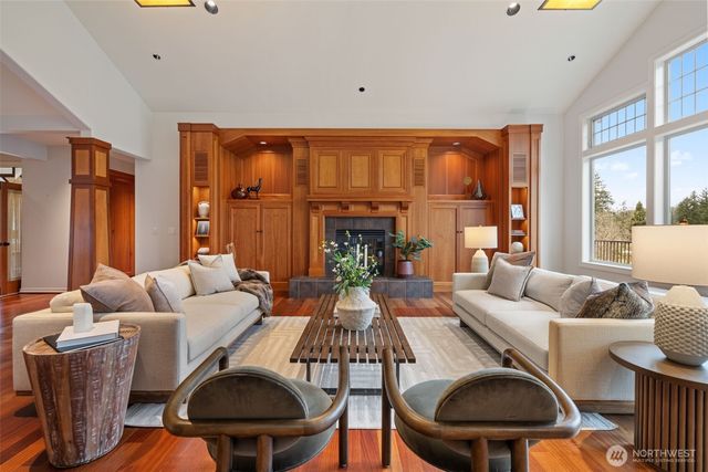 3135 NW Lacamas Drive, Camas, WA 98607