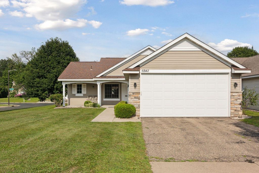 6542 Riverwood Lane, Brooklyn Center, MN 55430