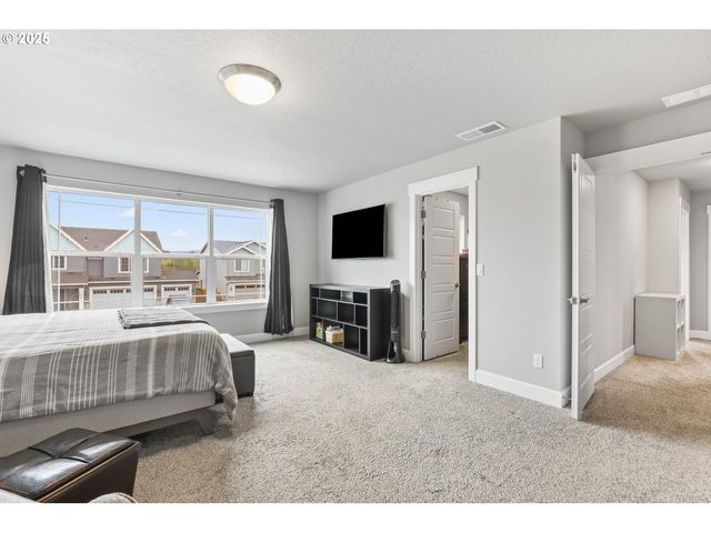 1627 SILVERSTONE Dr, Forest Grove, OR 97116