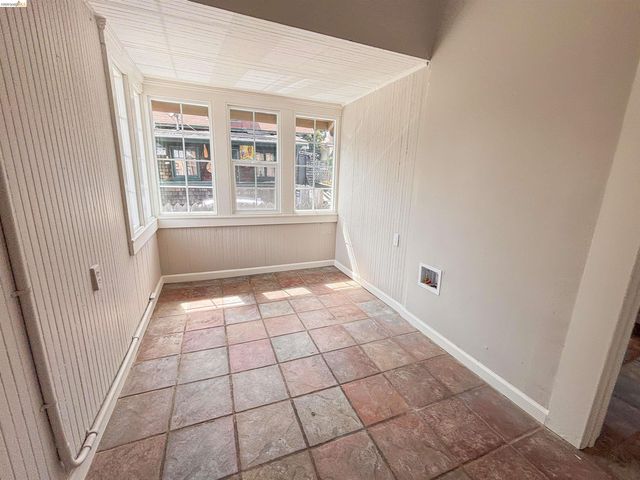 2417 Sonoma Blvd, Vallejo, CA 94590