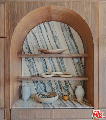 14000 Otsego Street, Sherman Oaks, CA 91423