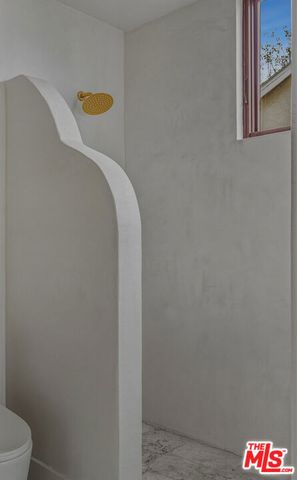 14000 Otsego Street, Sherman Oaks, CA 91423