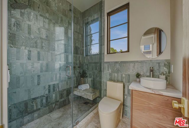 14000 Otsego Street, Sherman Oaks, CA 91423