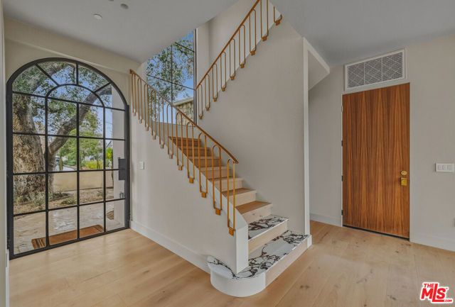 14000 Otsego Street, Sherman Oaks, CA 91423