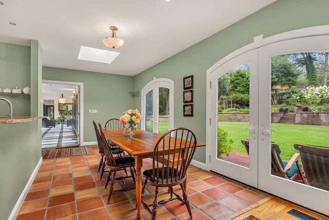 82 Old Garrison Rd, Sudbury, MA 01776