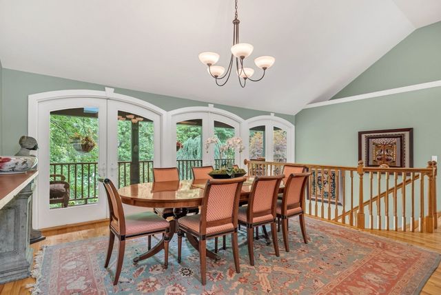 82 Old Garrison Rd, Sudbury, MA 01776