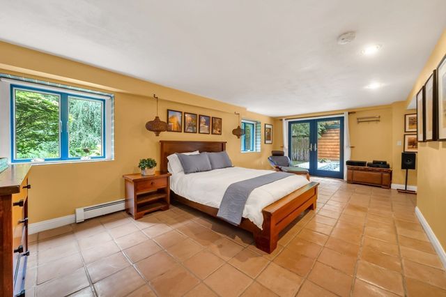 82 Old Garrison Rd, Sudbury, MA 01776