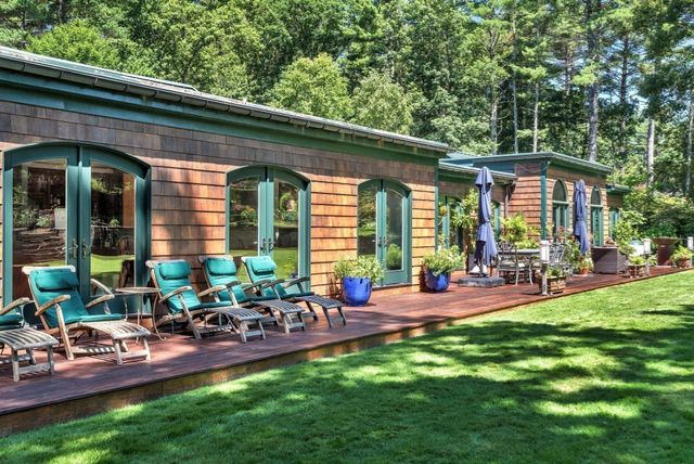 82 Old Garrison Rd, Sudbury, MA 01776