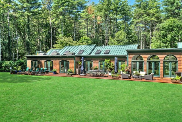 82 Old Garrison Rd, Sudbury, MA 01776