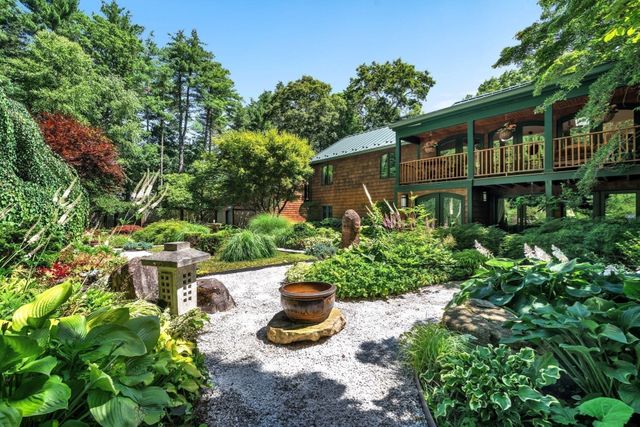 82 Old Garrison Rd, Sudbury, MA 01776