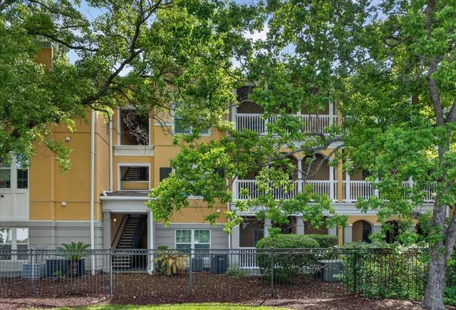 1023 Telfair Way, Charleston, SC 29412