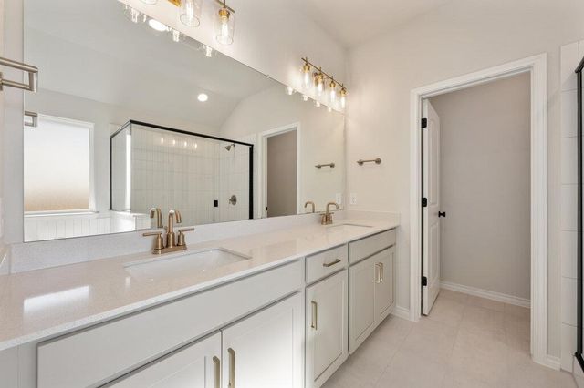 124 Clover BND, Liberty Hill, TX 78642