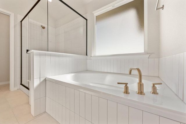 124 Clover BND, Liberty Hill, TX 78642