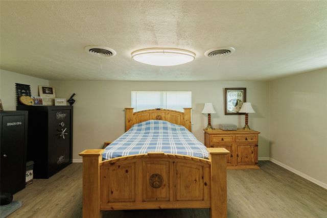 1103 E Old Chico Road, Decatur, TX 76234