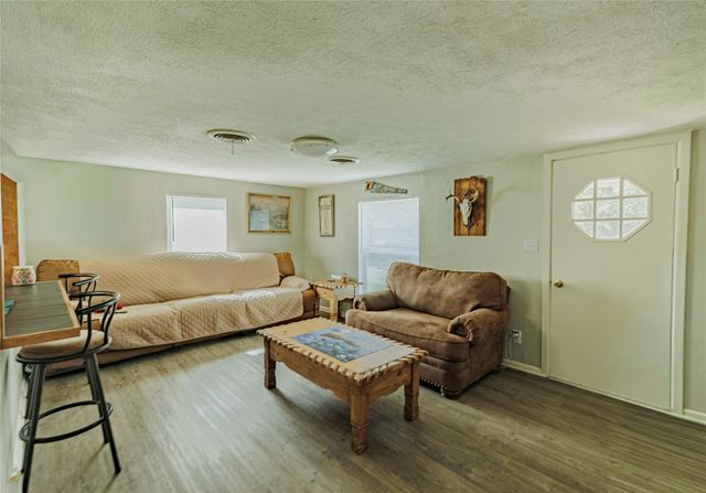 1103 E Old Chico Road, Decatur, TX 76234