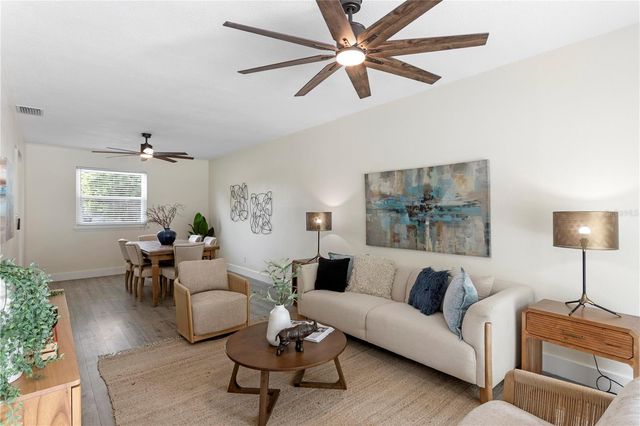 417 HAMPTON AVENUE NE, St Petersburg, FL 33703