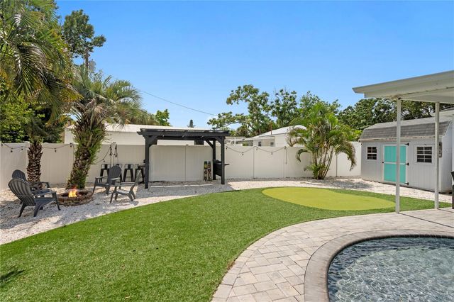 417 HAMPTON AVENUE NE, St Petersburg, FL 33703