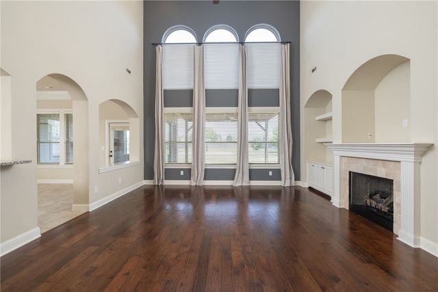 2386 Riverfront Lane, Fayetteville, AR 72703