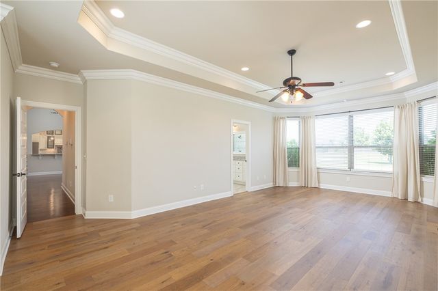 2386 Riverfront Lane, Fayetteville, AR 72703