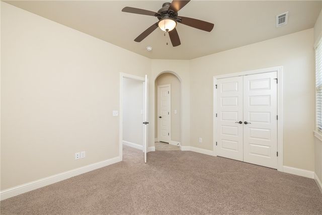 2386 Riverfront Lane, Fayetteville, AR 72703