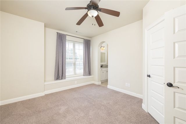 2386 Riverfront Lane, Fayetteville, AR 72703