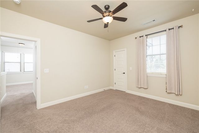 2386 Riverfront Lane, Fayetteville, AR 72703