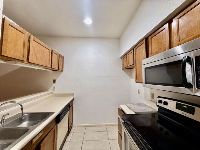 8055 Cambridge Street 71, Houston, TX 77054
