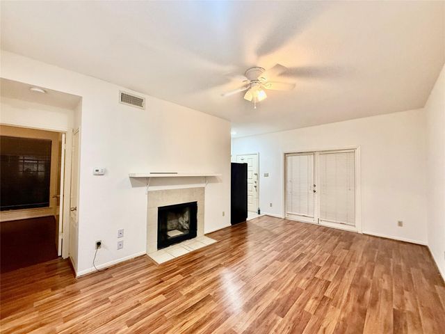 8055 Cambridge Street 71, Houston, TX 77054