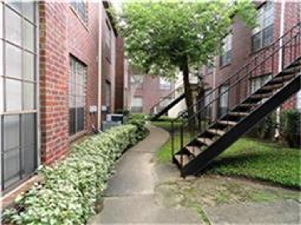 8055 Cambridge Street 71, Houston, TX 77054